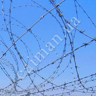 Barbed wire Bruno barrier