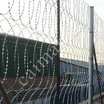 La clôture d'une barrière plate Egoza