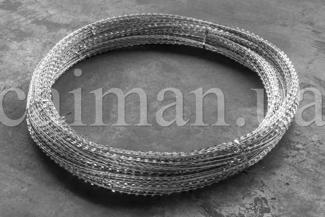 Coil of the Concertina 1350/7 razor wire barrier